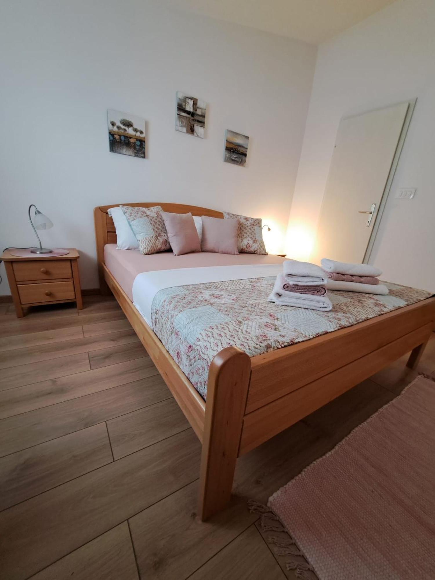 Apartments Marija Makarska Exterior photo
