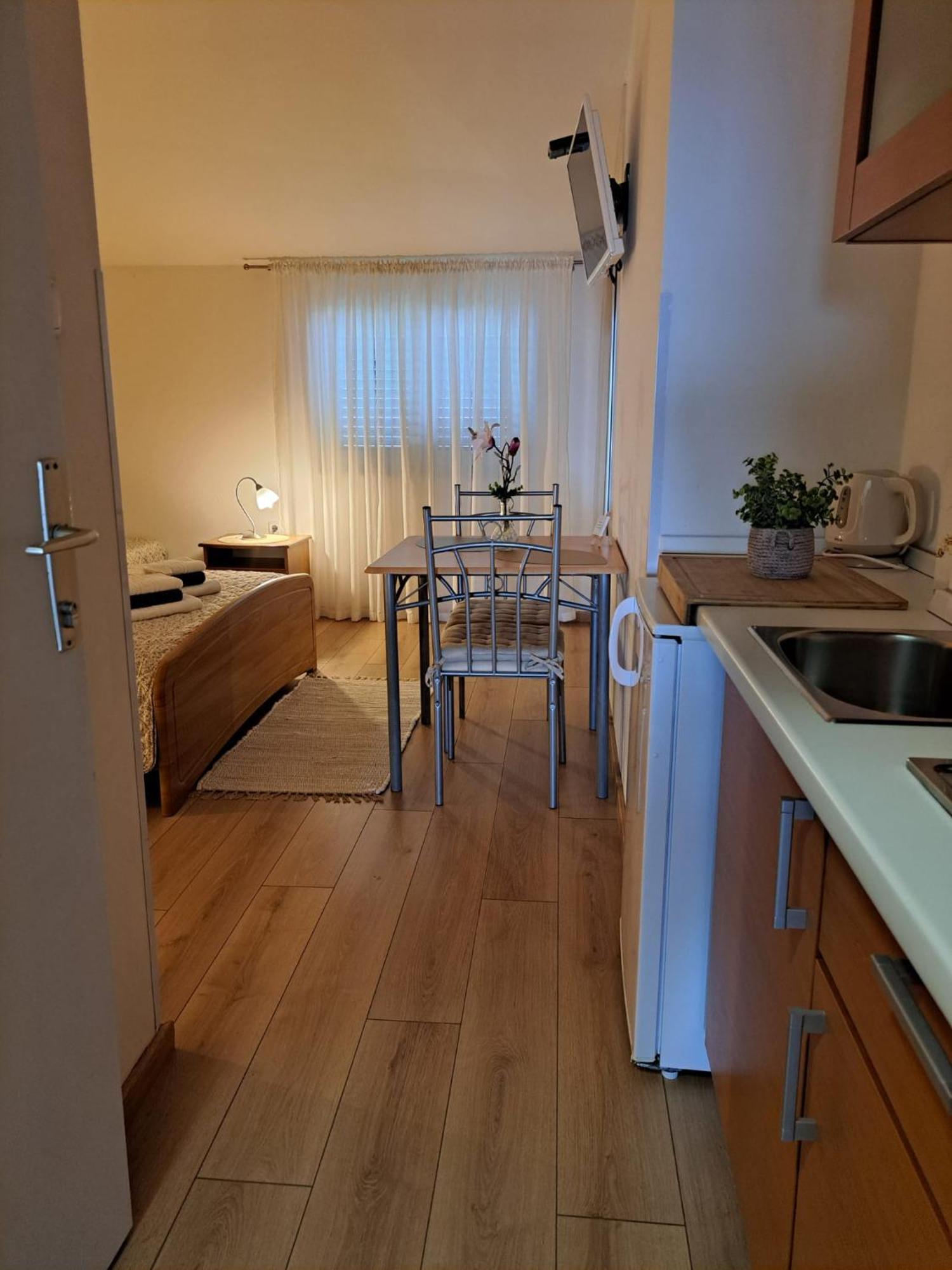 Apartments Marija Makarska Exterior photo
